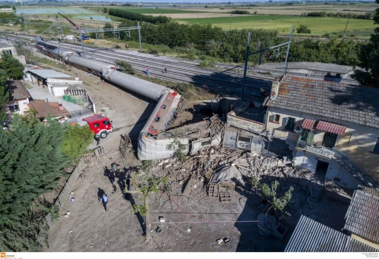 ΕΚΤΡΟΧΙΑΣΜΟΣ ΤΡΕΝΟΥ ΣΤΟ ΑΔΕΝΔΡΟ(TV100-140517)