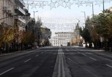 Από τις 6 μ.μ. η απαγόρευση κυκλοφορίας τα ΣΚ, αγορές με click away, κλείνουν τα Λύκεια