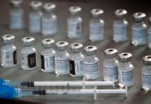 Κορωνοϊός – Εμβόλια: «Η AstraZeneca τα έβγαλε σε πλειστηριασμό» – Τι καταγγέλλει η Τσεχία