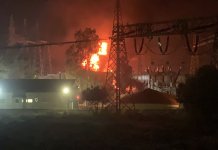 Δείτε βίντεο από την έκρηξη και τη φωτιά στον υποσταθμό του ΑΔΜΗΕ στον Ασπρόπυργο – Πάνω από 1 εκατ. κάτοικοι έμειναν χωρίς ρεύμα