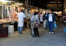 Τσικνοπέμπτη: Πώς ξεκίνησε το έθιμο